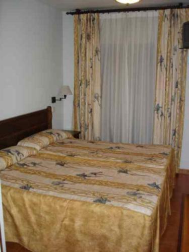 Hostal Cruz Verde Navalcarnero Szoba fotó