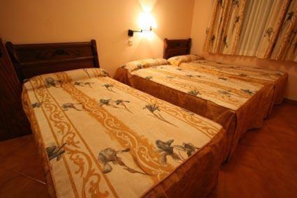 Hostal Cruz Verde Navalcarnero Szoba fotó